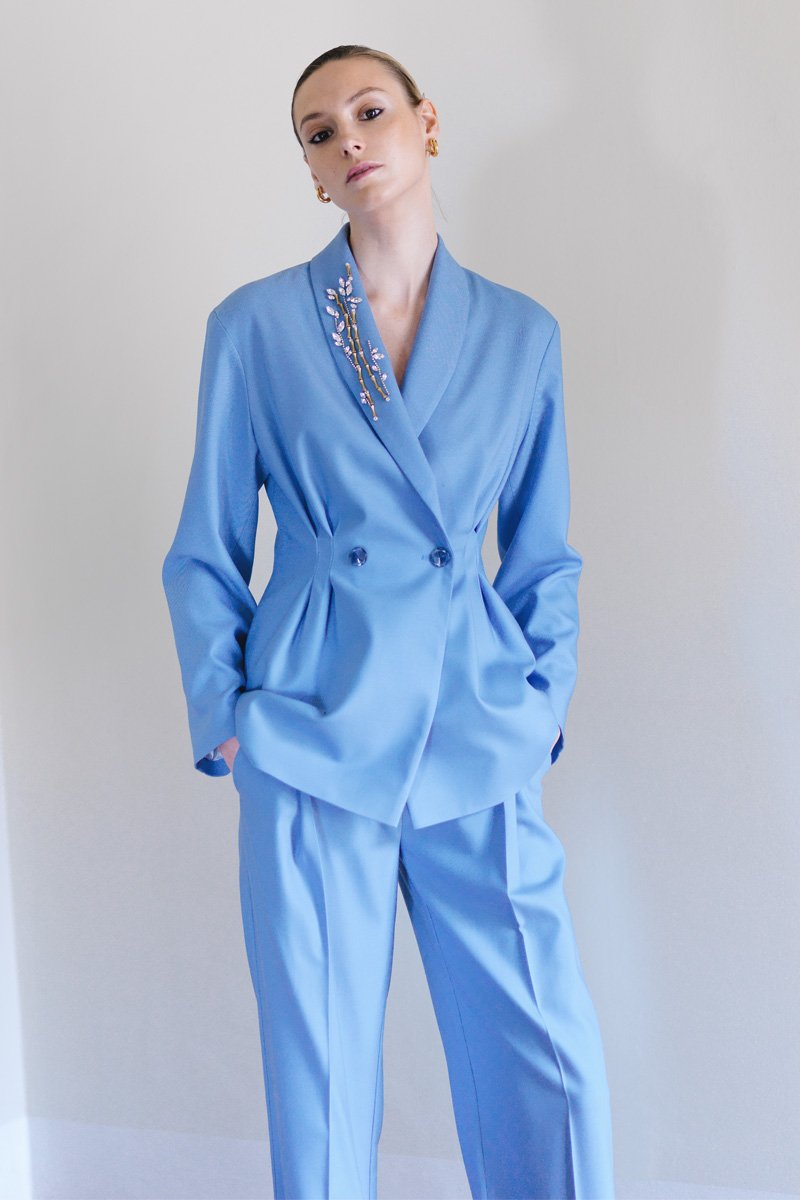 Woman Blue Suit tailor-made in Italy. Bespoke embroidery.