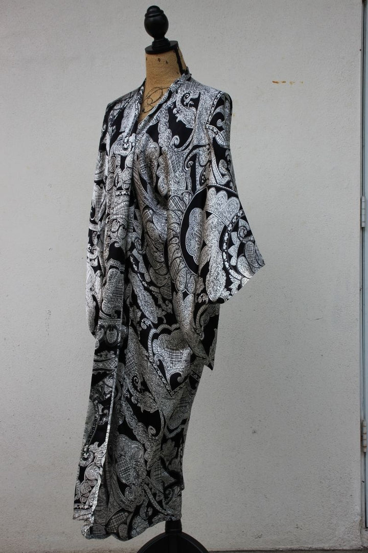 Black and White Long Jacket Kimono