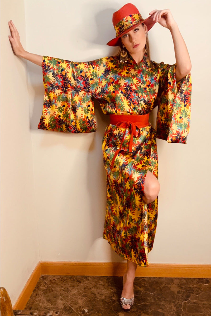 Elegant Silk Red fantasy Kimono design in Italy