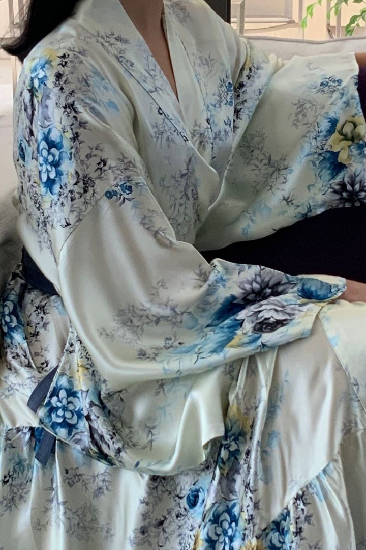 White and Blue Flowers Kimono
